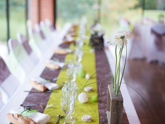 Le mariage de Sébastien et Sophie à Lherm, Haute-Garonne 28