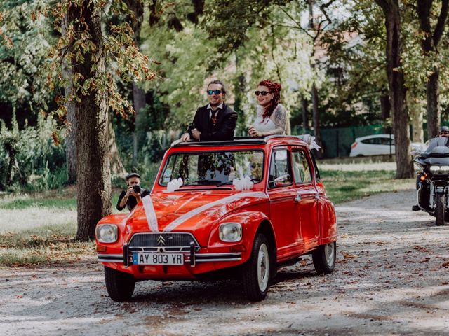 Le mariage de Christophe et Anthéa à Saint-Martin-la-Plaine, Loire 36