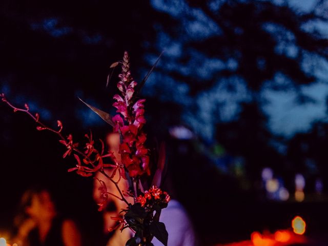 Le mariage de Christophe et Anthéa à Saint-Martin-la-Plaine, Loire 83