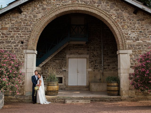 Le mariage de Johan et Delphine à Saint-Lager, Rhône 43