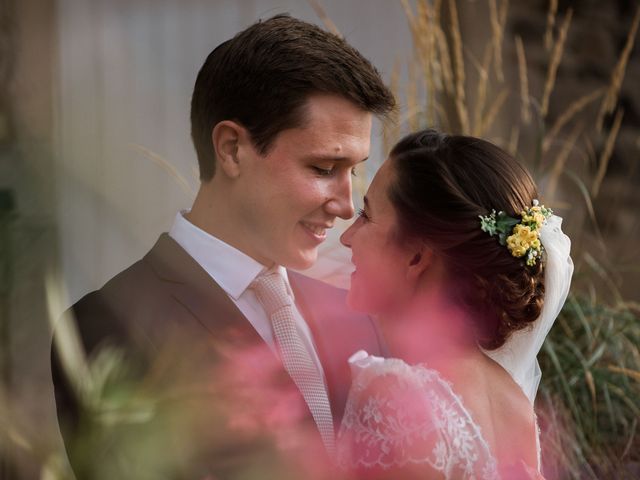 Le mariage de Johan et Delphine à Saint-Lager, Rhône 44