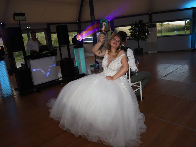 Le mariage de Clément et Amandine à Marquette-lez-Lille, Nord 15
