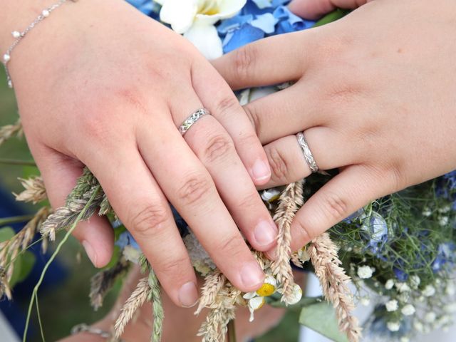Le mariage de Clara  et Marine à Ry, Seine-Maritime 1
