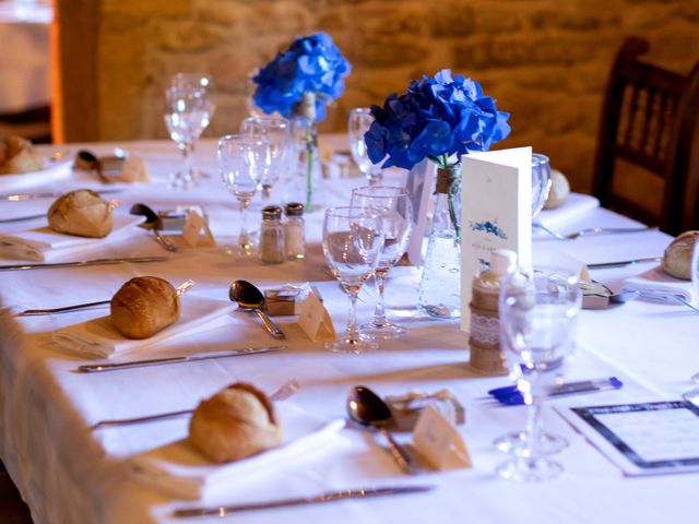 Le mariage de Aija et Arnaud à Lacenas, Rhône 9