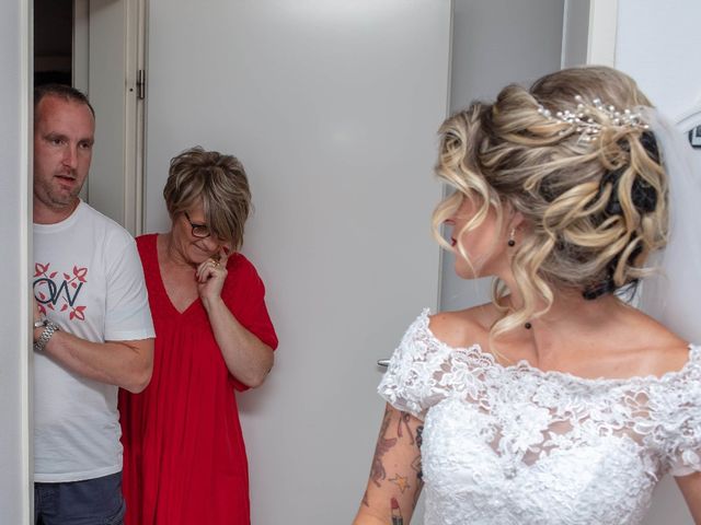 Le mariage de Mamelouk et Marjorie à Pugnac, Gironde 9