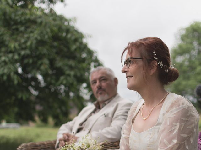 Le mariage de Jean-François et Anne-Marie à Chaussy, Val-d&apos;Oise 16