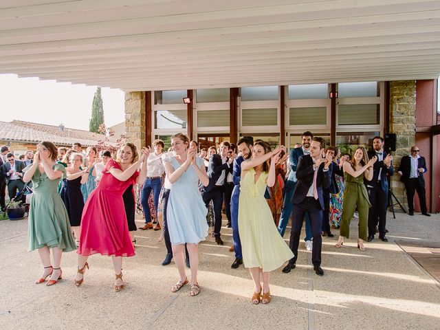 Le mariage de Thibaut et Priscille à Vesc, Drôme 43