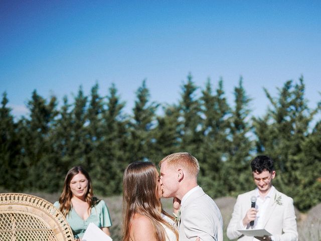 Le mariage de Jordan et Charlotte à Les Vignères, Vaucluse 16