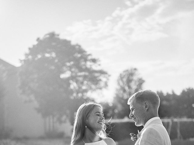 Le mariage de Jordan et Charlotte à Les Vignères, Vaucluse 22