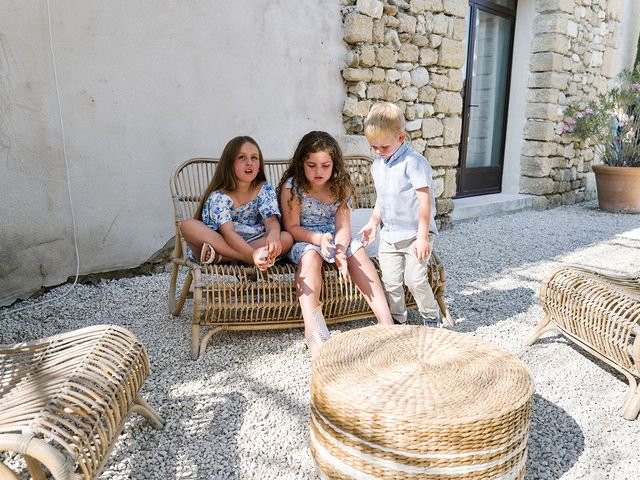 Le mariage de Jordan et Charlotte à Les Vignères, Vaucluse 57