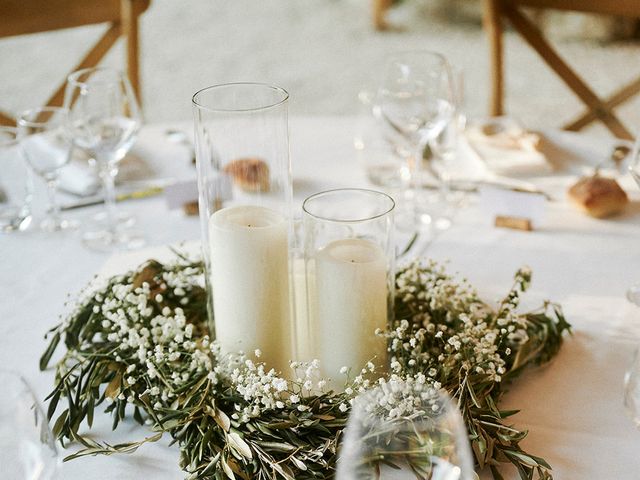 Le mariage de Jordan et Charlotte à Les Vignères, Vaucluse 94