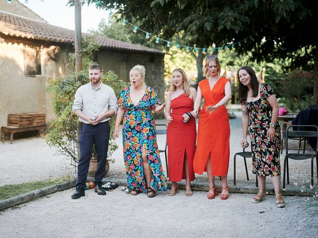 Le mariage de Jordan et Charlotte à Les Vignères, Vaucluse 97