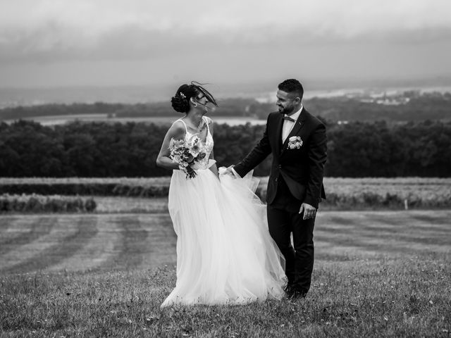 Le mariage de Kevin et Sarah à Rouillac, Charente 51