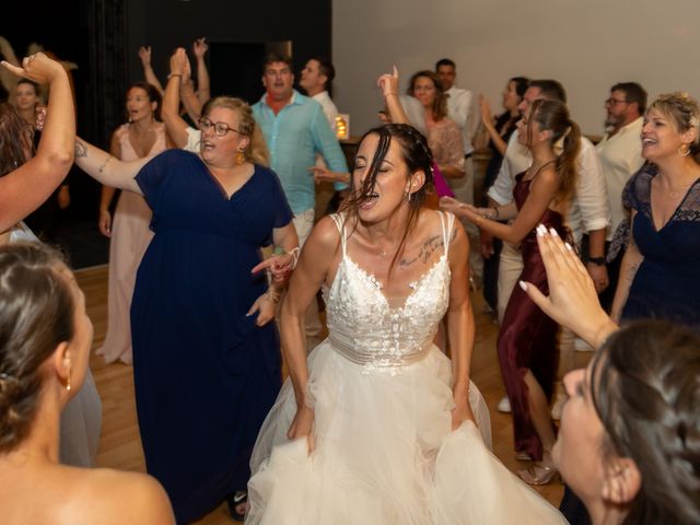 Le mariage de Kevin et Sarah à Rouillac, Charente 131