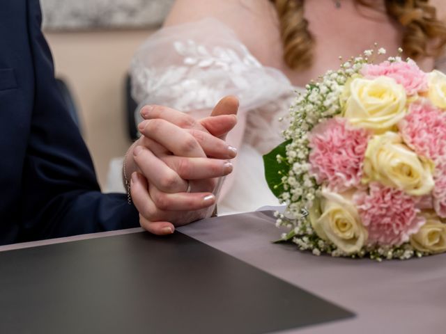 Le mariage de Kévin et Lucie à Ligny-le-Ribault, Loiret 11