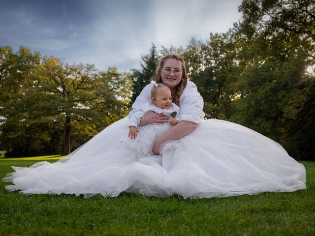 Le mariage de Kévin et Lucie à Ligny-le-Ribault, Loiret 37