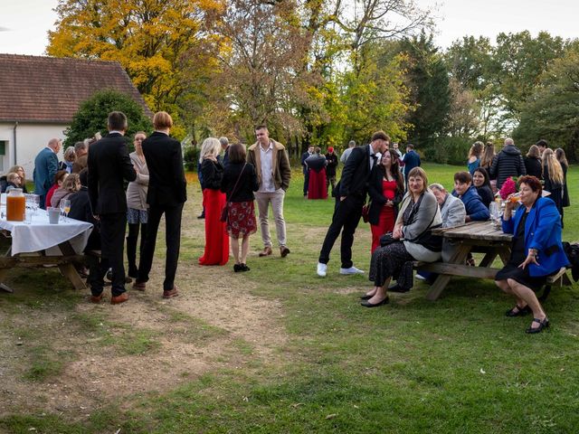 Le mariage de Kévin et Lucie à Ligny-le-Ribault, Loiret 42