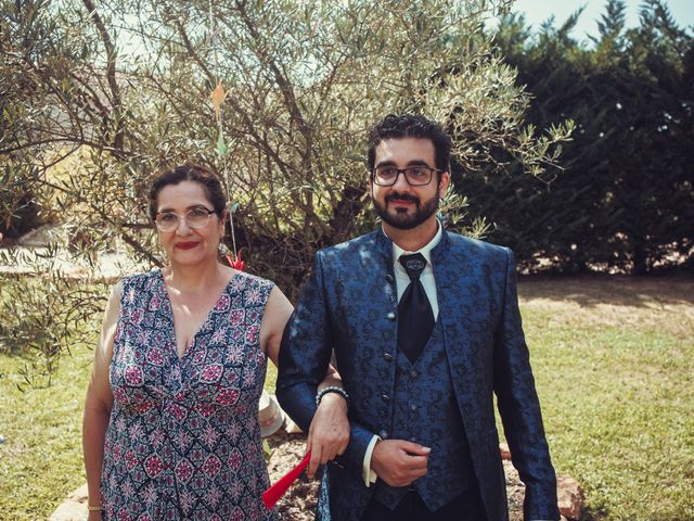 Le mariage de Kévin et Justine à Légny, Rhône 33