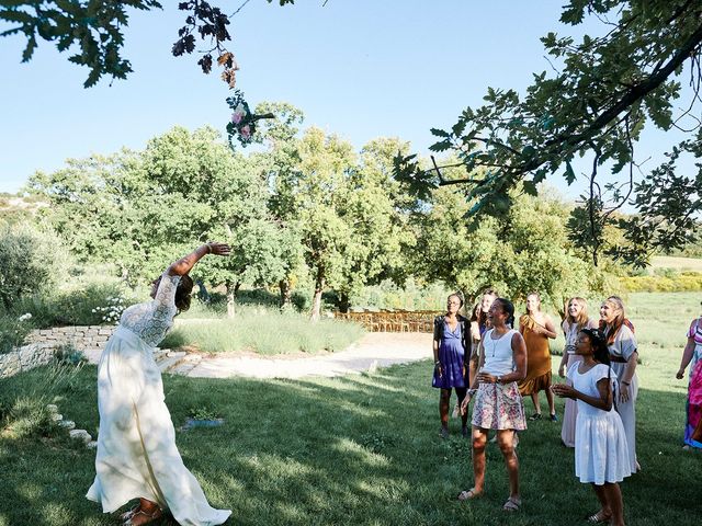 Le mariage de Vincent et Lila à Lioux, Vaucluse 71