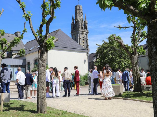 Le mariage de Pierre-Yves et Coralie à Henvic, Finistère 6