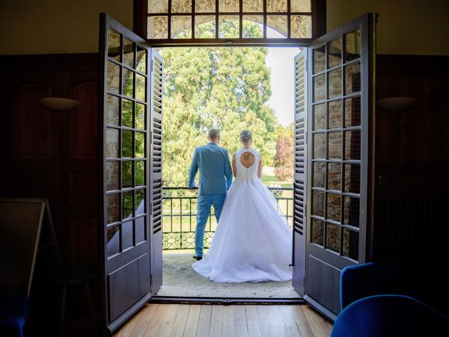 Le mariage de Alexis et Julie à Le Châtelet-en-Brie, Seine-et-Marne 92