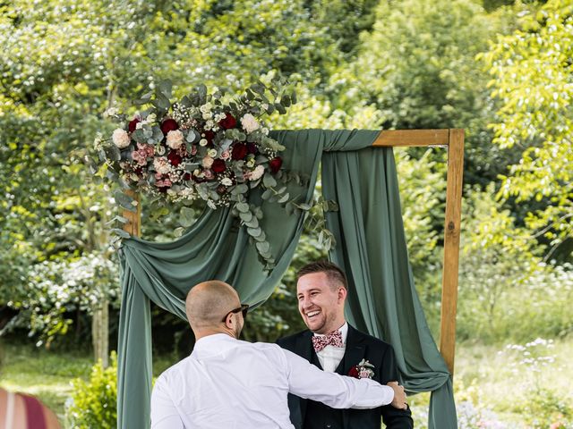 Le mariage de Benjamin et Lucie à Merey, Eure 59