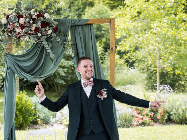 Le mariage de Benjamin et Lucie à Merey, Eure 62