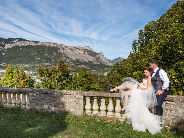 Le mariage de Hugo et Camille à Ventavon, Hautes-Alpes 21