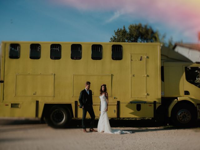 Le mariage de David et Laura à Varennes, Haute-Garonne 27