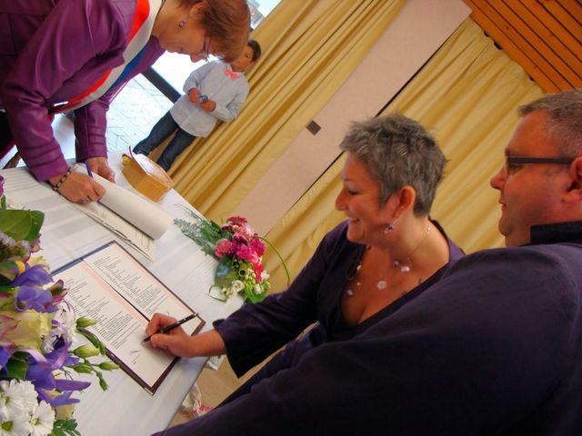 Le mariage de Christophe  et Carol à Saint-Nolff, Morbihan 6