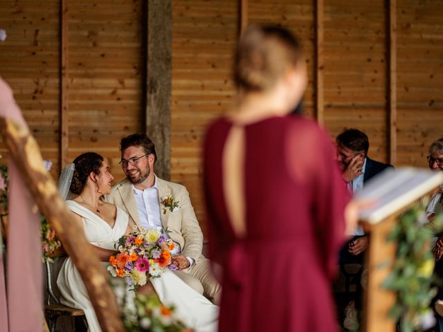 Le mariage de Victor et Noémie à Carhaix-Plouguer, Finistère 1