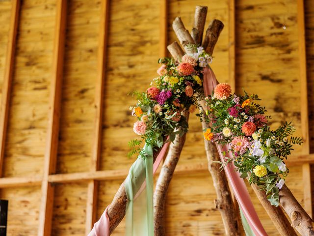 Le mariage de Victor et Noémie à Carhaix-Plouguer, Finistère 2