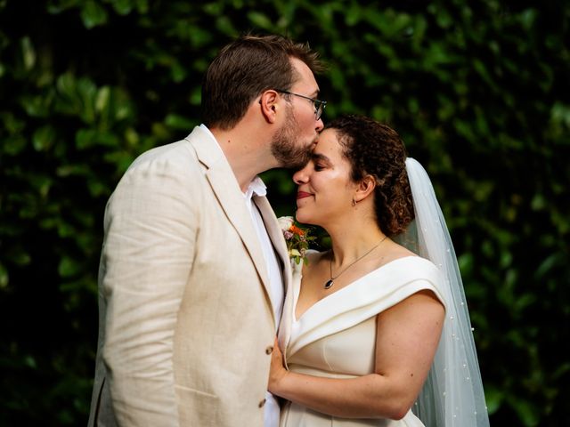 Le mariage de Victor et Noémie à Carhaix-Plouguer, Finistère 9