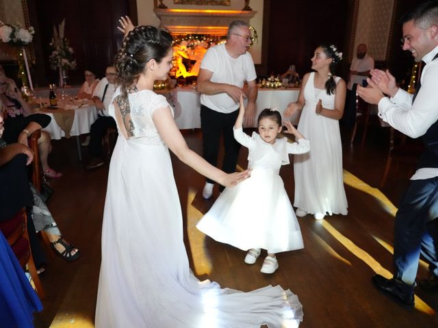 Le mariage de Florian  et Charlotte  à Montluçon, Allier 23