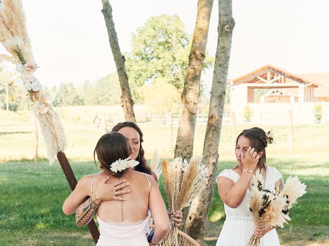 Le mariage de Magali et Justine à Bourgoin-Jallieu, Isère 37