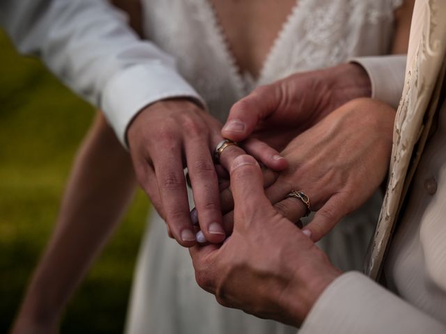 Le mariage de Thibaut et Priscilla à Les Abrets, Isère 13