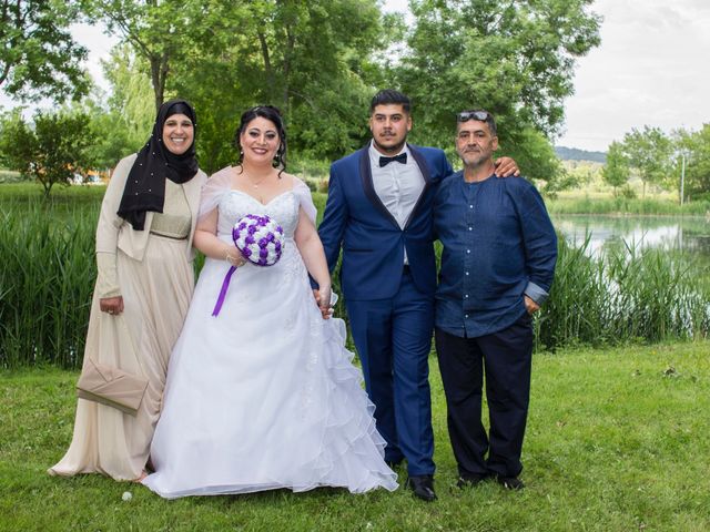 Le mariage de Zakaria et Adeline  à Saint-Paul-les-Fonts, Gard 15