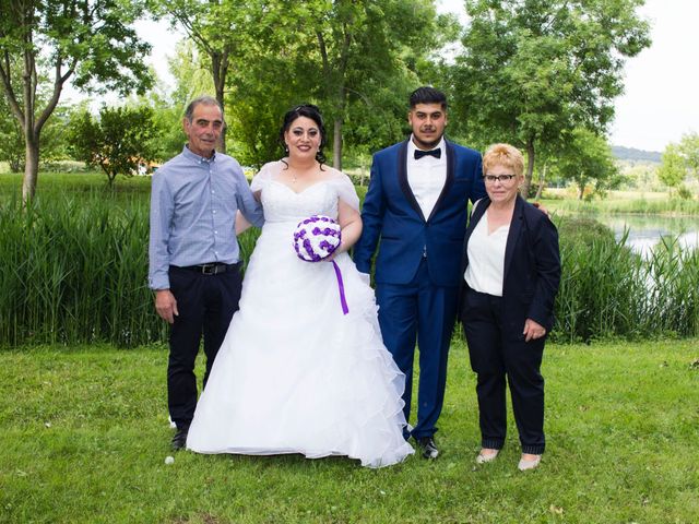 Le mariage de Zakaria et Adeline  à Saint-Paul-les-Fonts, Gard 16