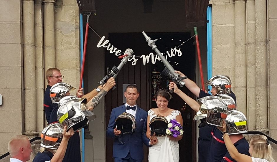 Le mariage de  Émilie et Geoffrey  à Colombier-Fontaine, Doubs