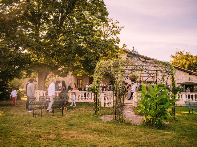 Le mariage de Stéphane et Laurie à Moncrabeau, Lot-et-Garonne 53