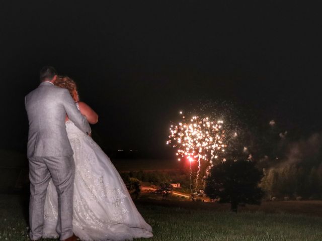 Le mariage de Richard et Noëmie à Ferrières-la-Verrerie, Orne 2