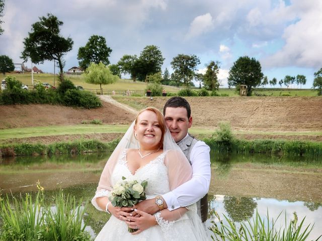 Le mariage de Richard et Noëmie à Ferrières-la-Verrerie, Orne 12