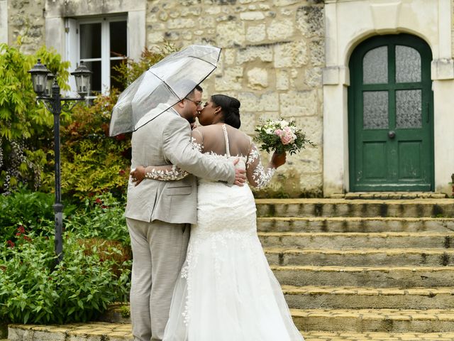 Le mariage de Loic et Céline à Thuré, Vienne 6