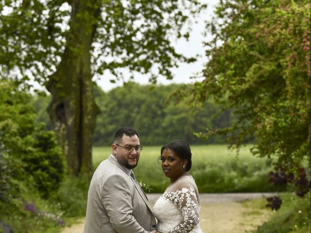 Le mariage de Loic et Céline à Thuré, Vienne 25