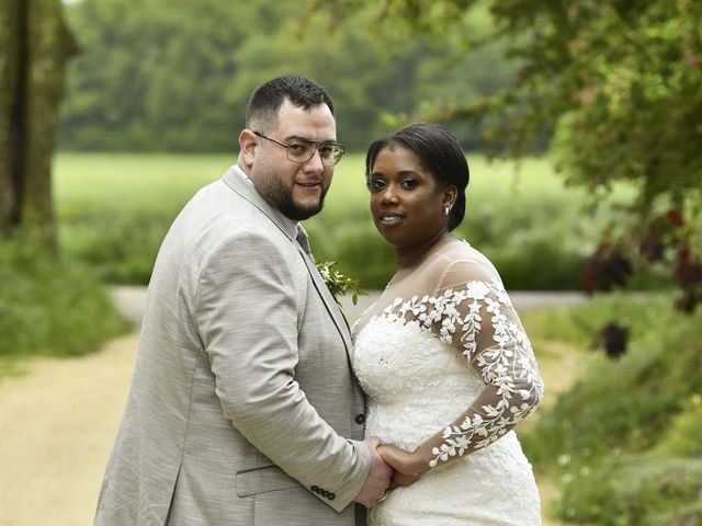 Le mariage de Loic et Céline à Thuré, Vienne 26