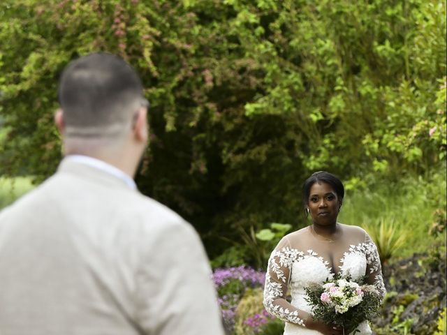 Le mariage de Loic et Céline à Thuré, Vienne 29