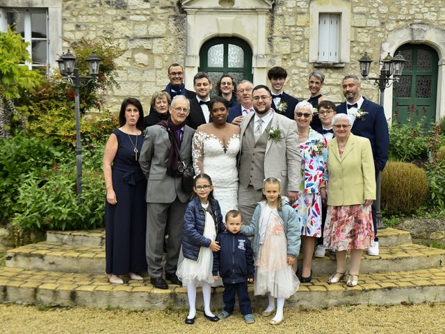 Le mariage de Loic et Céline à Thuré, Vienne 31