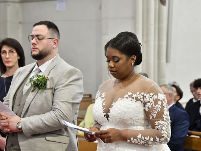 Le mariage de Loic et Céline à Thuré, Vienne 49