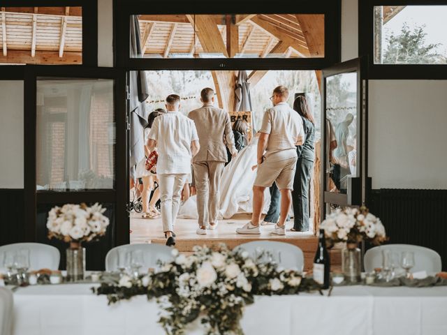 Le mariage de Gaetan et Lucie à Le Crest, Puy-de-Dôme 34