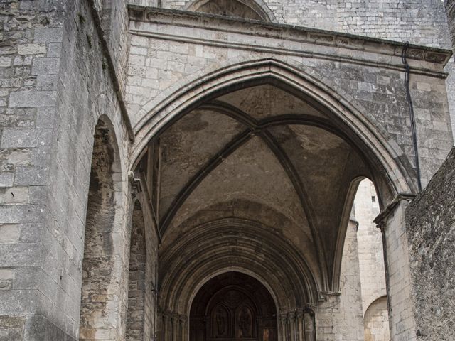 Le mariage de Inès et Lucas à Viviers, Ardèche 17